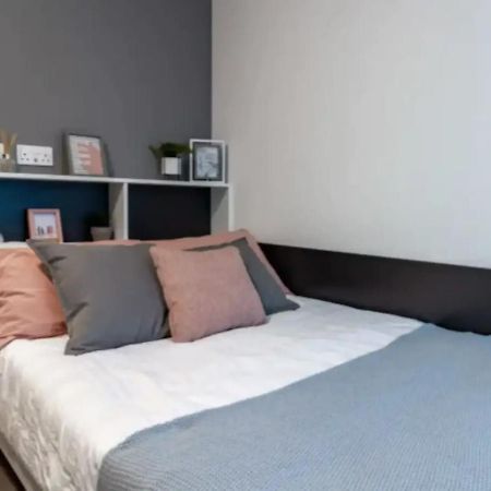 Modern Rooms In Wembley, Sk Лондон Екстериор снимка