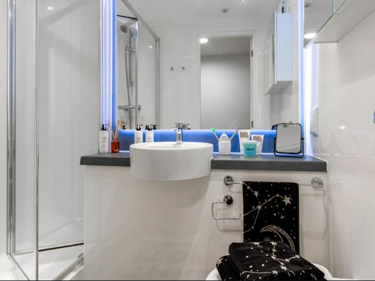 Modern Rooms In Wembley, Sk Лондон Екстериор снимка