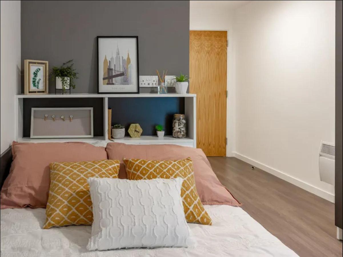 Modern Rooms In Wembley, Sk Лондон Екстериор снимка